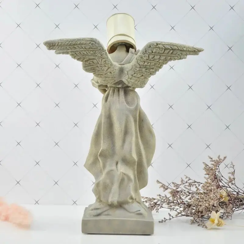 Banksy Top Street Art Figurine - Resin Art Pouring 评论和价格